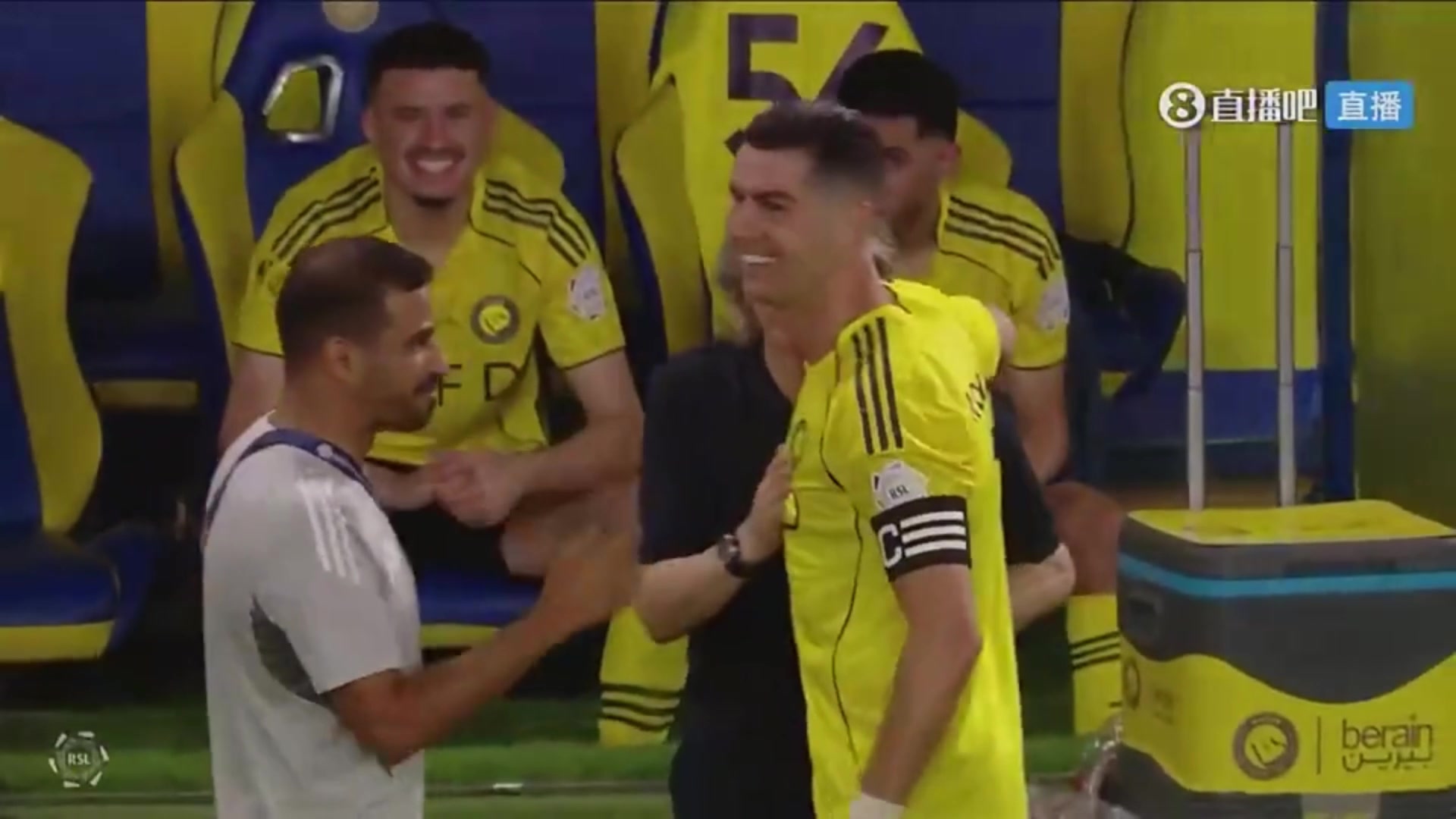 网页版官方登录入口-双响被换下！胜利主帅：C罗本可戴帽 但他以团队为重选择下场休息